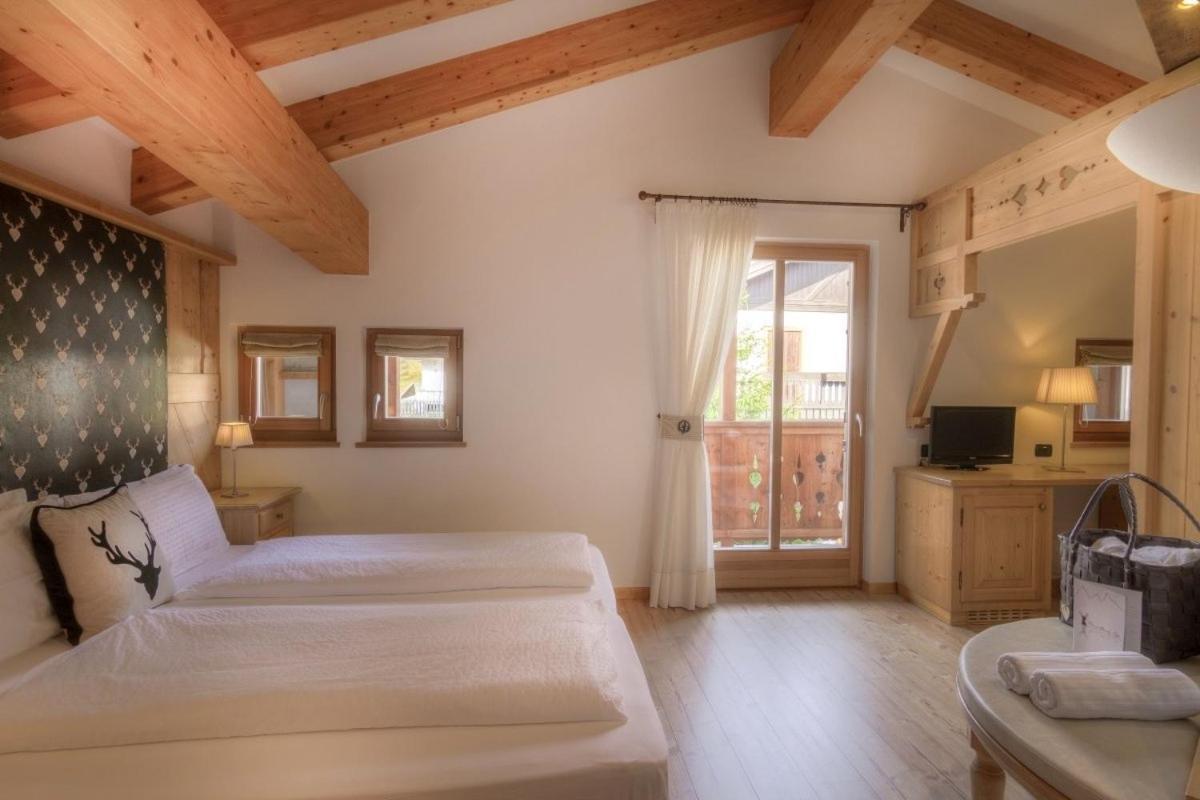 Hotel Madonnina Resort And Wellness Soraga Esterno foto