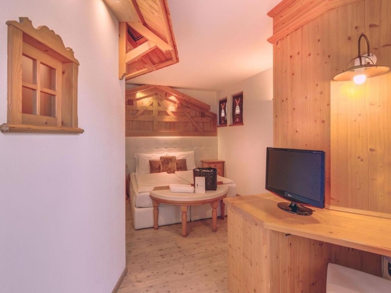 Hotel Madonnina Resort And Wellness Soraga Esterno foto